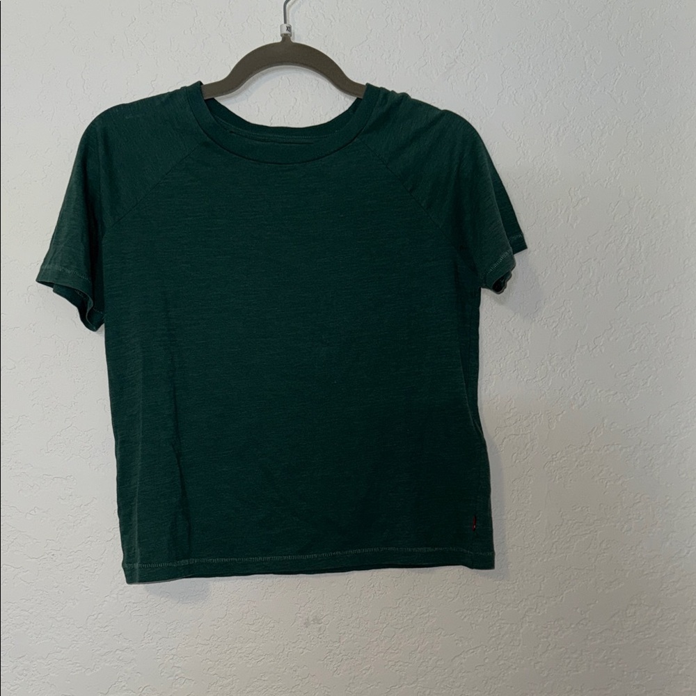 ❤️🔥NWT Levi's Dark Green Short Sleeve Tee